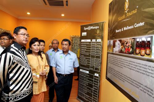 DATUK SERI NOH OMAR