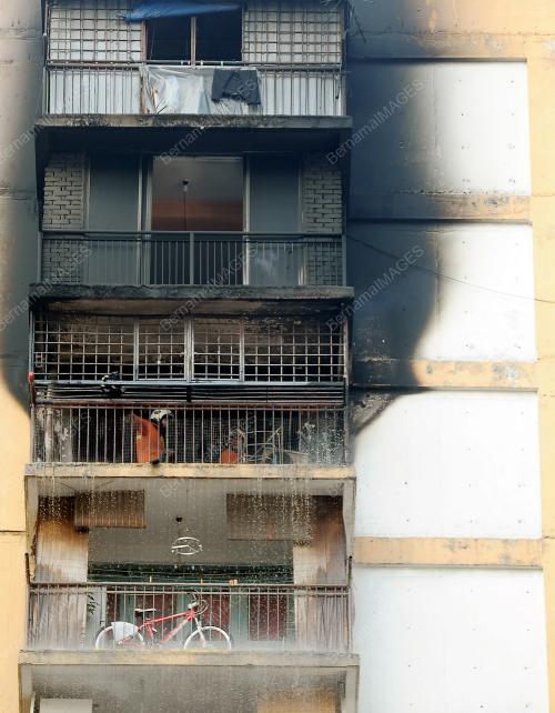 KL22_21072016_TERBAKAR