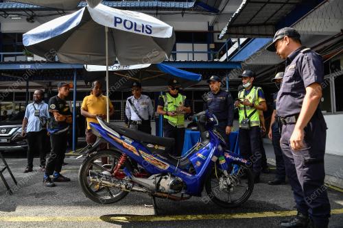 OPERASI MOTOSIKAL SAMSENG JALANAN