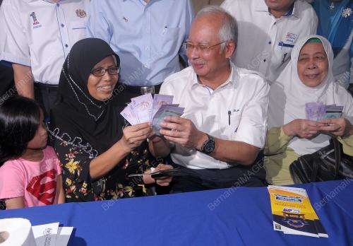 KL22_22022014_PELANCARAN_BR1M