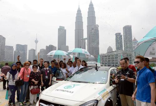 KL22_22032015_TAXI_RIDE