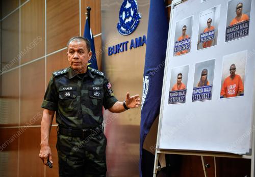 DATUK SERI MOHD KHALID ISMAIL