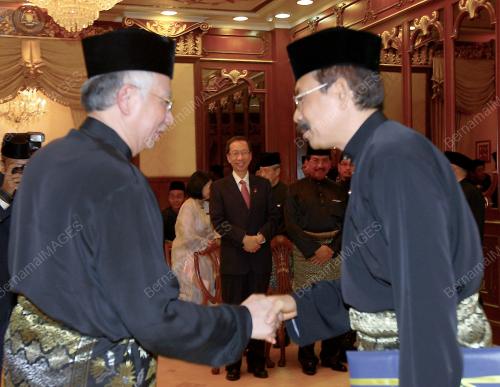MAHD NAJIB TUN RAZAK