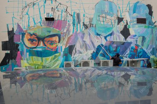 MURAL PERINGATI PETUGAS BARISAN HADAPAN DI IJN