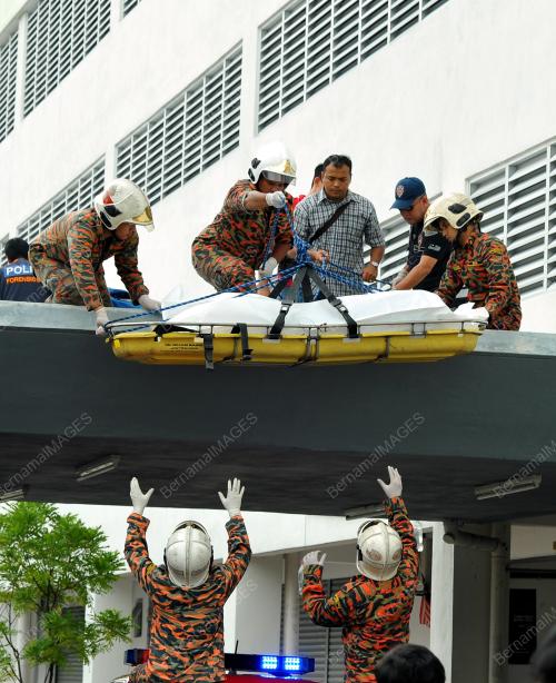 KL22_23042015_JATUH