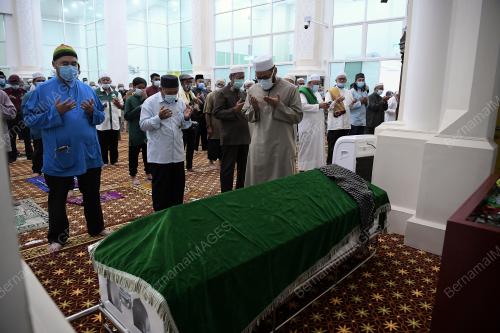 ALLAHYARHAM AHMAD SUBKI ABDUL LATIF