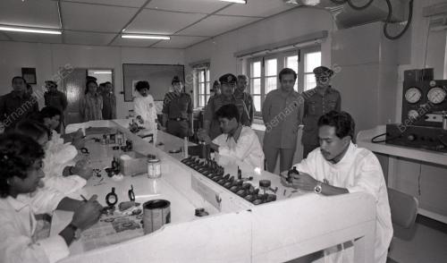 DR. MAHATHIR MOHAMAD