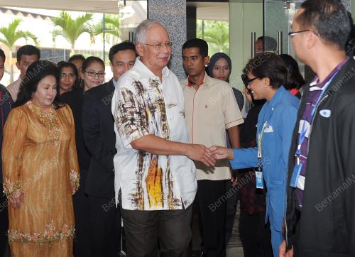 KL22_23112013_PM_LAWAT