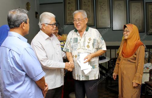 KL22_24062015_MUBARAK
