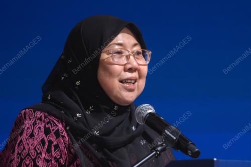 DATUK DR FUZIAH SALLEH