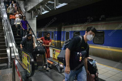 TINJAUAN BALIK KAMPUNG