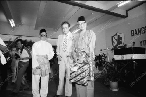 TUNKU ABDUL RAHMAN LANCAR BANGUNAN