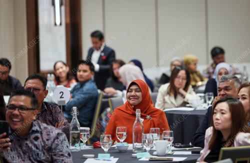 MALAYSIAN PRESS INSTITUTE