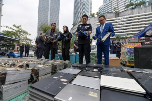 PELUPUSAN BARANG KES JENAYAH DAN KOMERSIAL