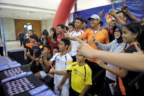 KL22_25102012_MSTGE0