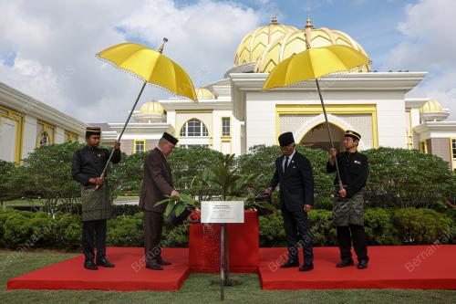 MESYUARAT MAJLIS RAJA-RAJA YANG KE 262