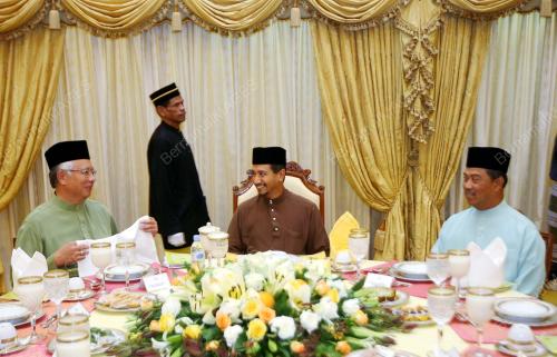 TUANKU MIZAN ZAINAL ABIDIN