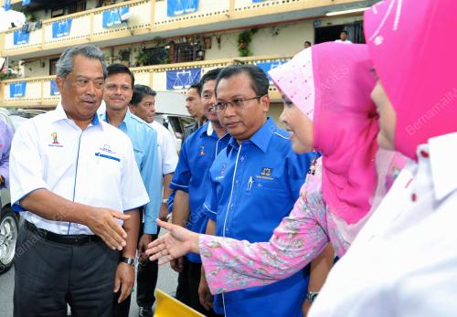 KL22_27012012_MINUM_PETANG