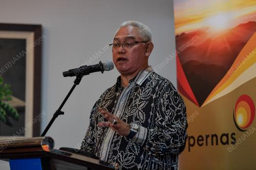 TAN SRI NOH OMAR