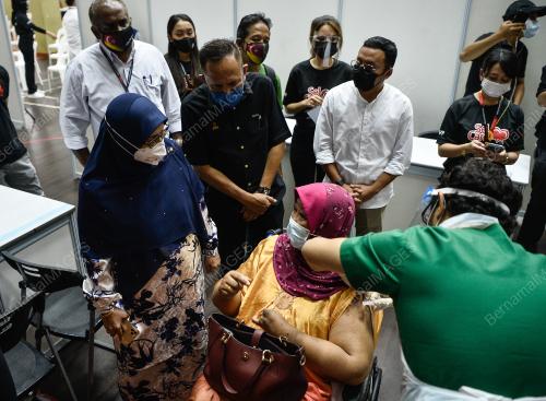 DR SITI MARIAH MAHMUD