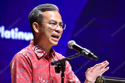 FAHMI FADZIL