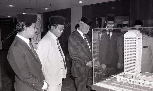 SULTAN AHMAD SHAH AL-MUSTAIN BILLAH