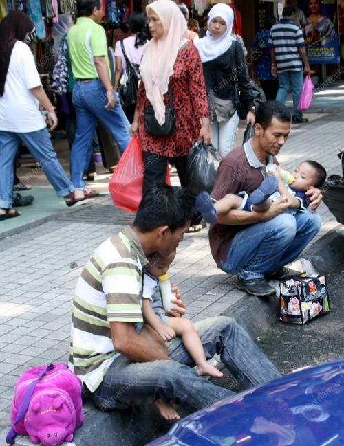 MEMBELI_BELAH