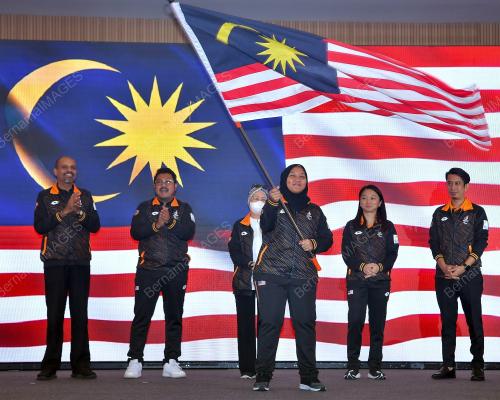 MAJLIS PENYERAHAN BENDERA MALAYSIA