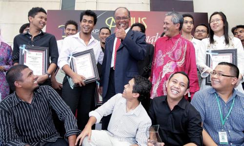 KAMARUDDIN SIARAF