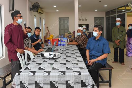 DATUK SERI MOHAMED AZMIN ALI 