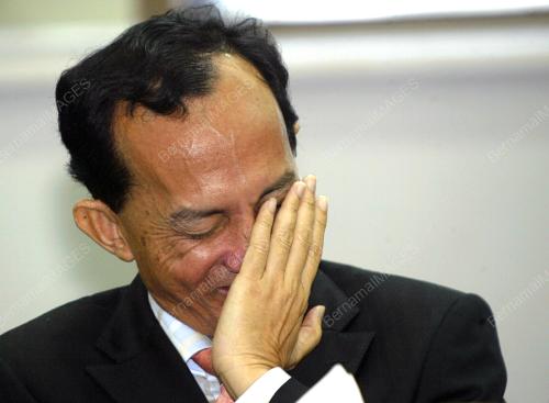AZMAN UJANG