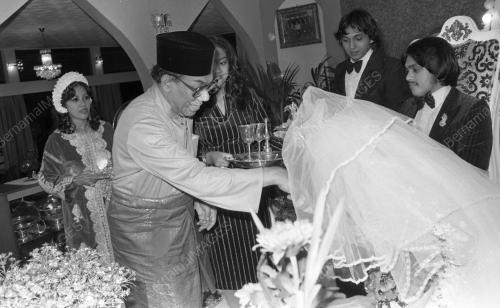 SULTAN AHMAD SHAH AL-MUSTAIN BILLAH