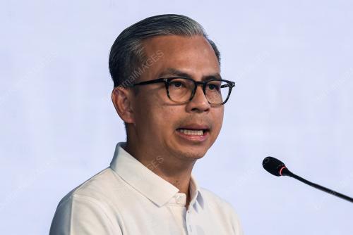 FAHMI FADZIL