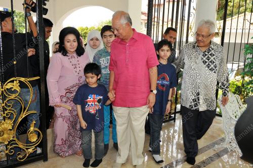DATUK SERI NAJIB TUN RAZAK