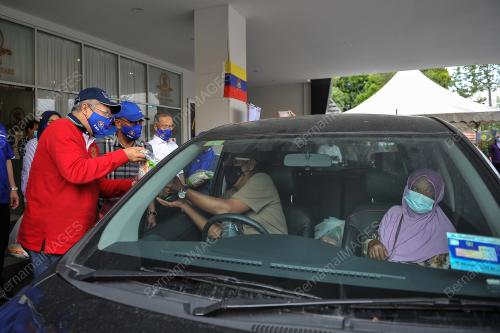 TAN SRI ANNUAR MUSA