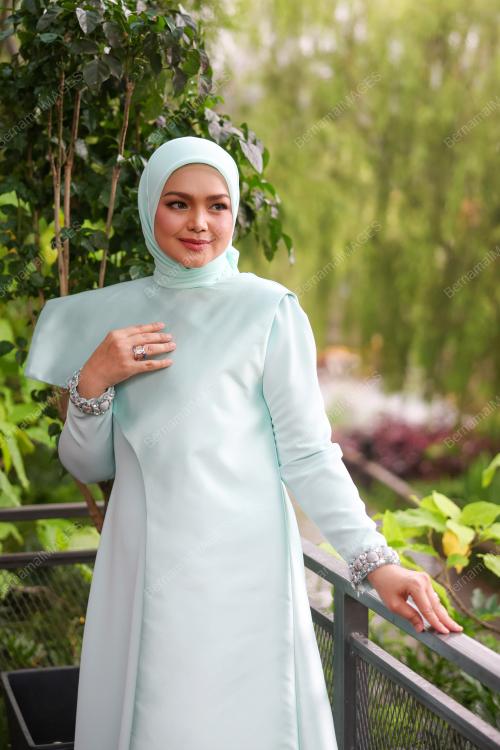 DATUK SERI SITI NURHALIZA