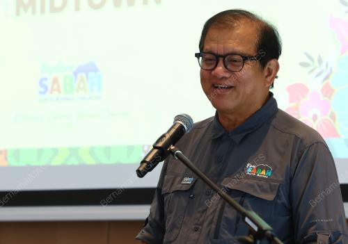 DATUK JONISTON BANGKUAI