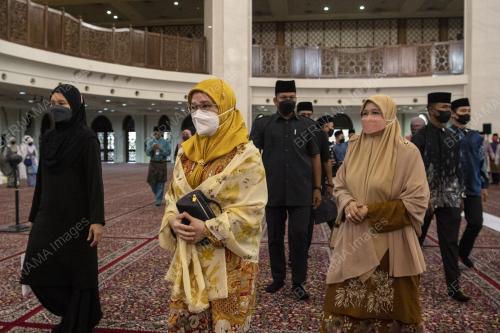 AL-SULTAN ABDULLAH RI'AYATUDDIN AL-MUSTAFA BILLAH SHAH
