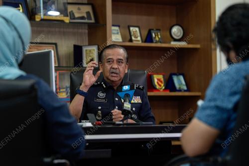 DATUK RAZARUDIN HUSAIN