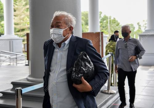 DATUK SERI BUNG MOKTAR RADIN