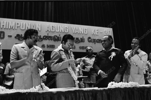 DR. MAHATHIR BIN MOHAMAD