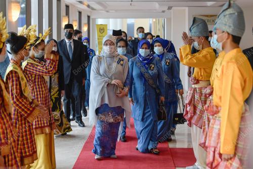 TUANKU HAJAH AZIZAH AMINAH MAIMUNAH ISKANDARIAH