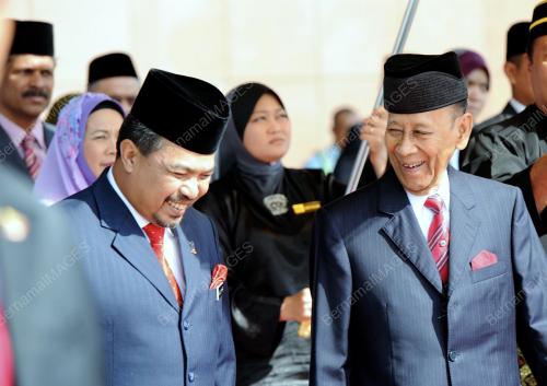 KL23_03122012_AGONG