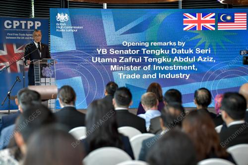 TENGKU DATUK SERI ZAFRUL ABDUL AZIZ
