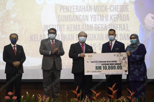 DATUK HENRY SUM AGONG