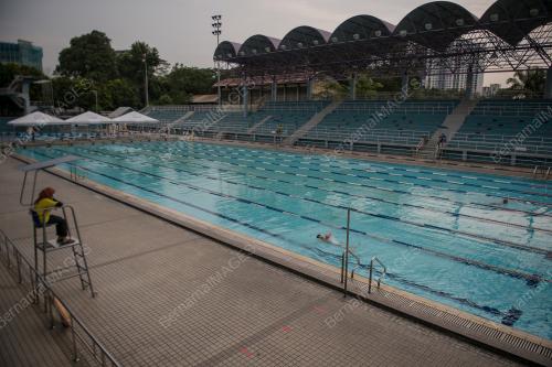 KOLAM RENANG AWAM