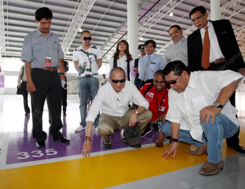 NAZRI AZIZ