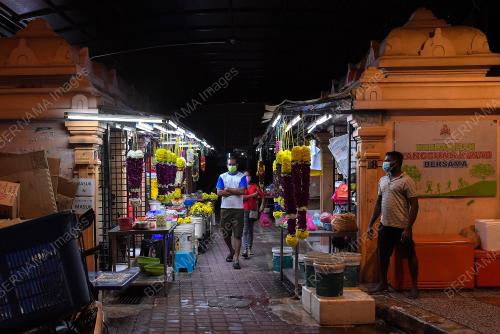 LITTLE INDIA, BRICKFIELDS LENGANG PADA HARI DEEPAVALI