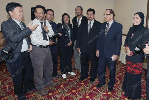 DEWAN NEGARA