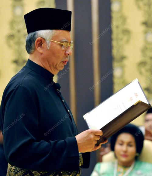 KL23_06052013_ANGKAT_SUMPAH